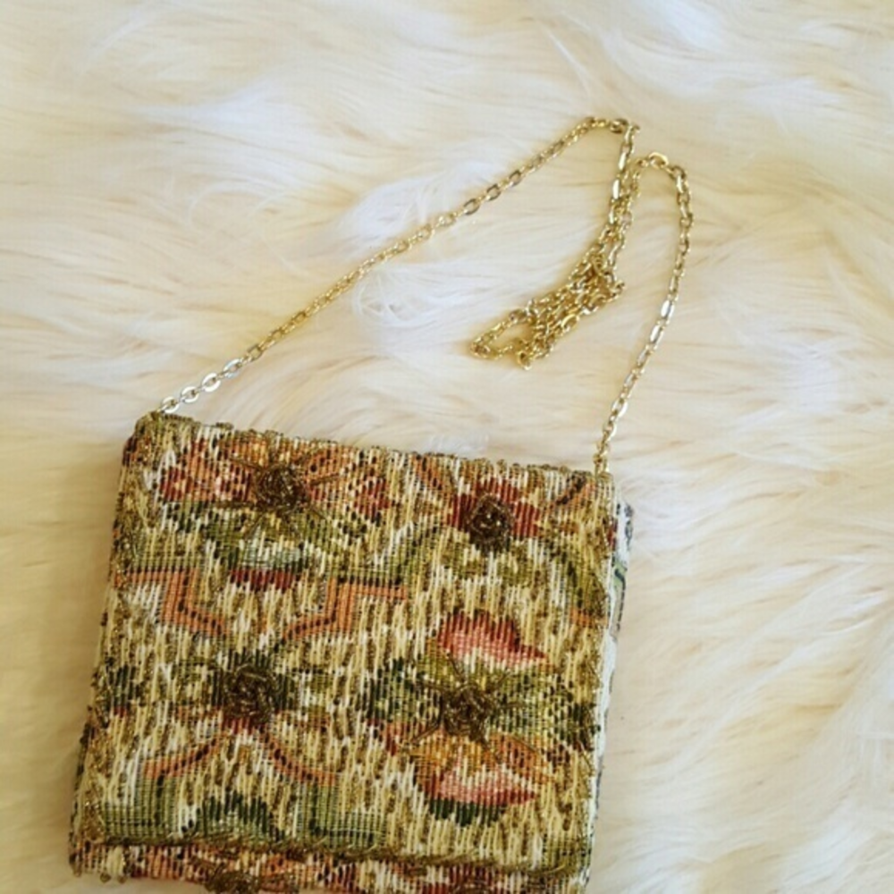 Small Vintage Tapestry Bag w/Chain Made In Hong Kong
